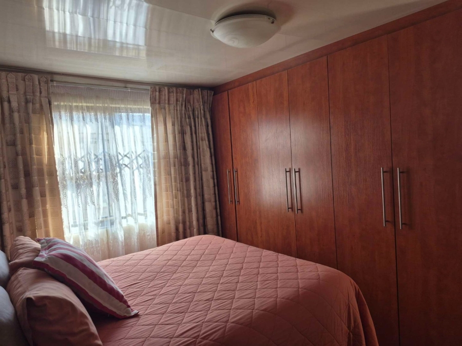 2 Bedroom Property for Sale in Kwazakhele Eastern Cape